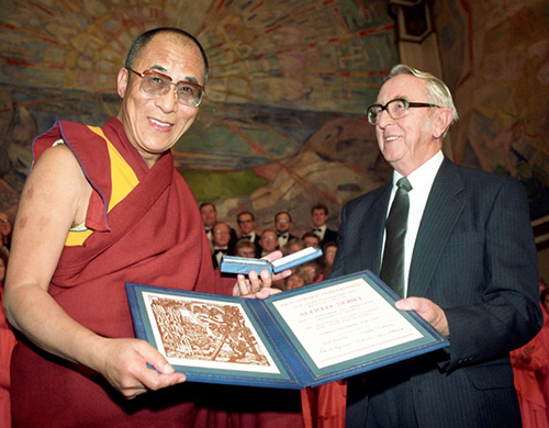 HHDL-Nobel-award