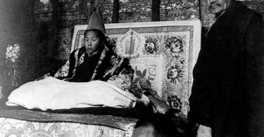 Entronizacion-Dalai-Lama-22-febrero-1940