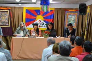 Panel-de-Conferencia-de-Jianglin-Li-en-Santiago-Chile