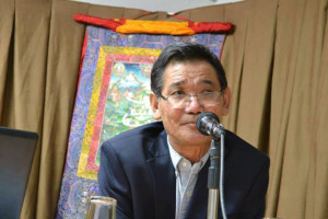 Tsewang-Phuntso-durante-Conferencia-en-Santiago-Chile