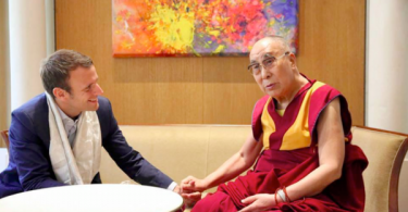 macron-nuevo-presidente-francia-con-dalai-lama